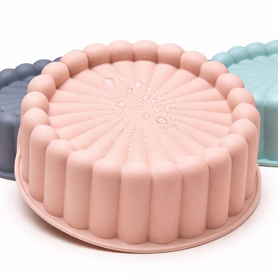 Charlotte Backform aus Silikon mit gewelltem Rand in verschiedenen Größen